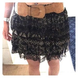 Ruffle skirt with belt